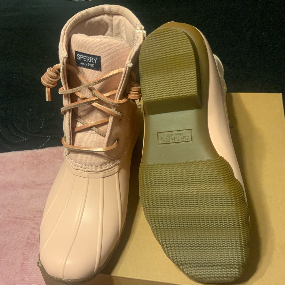 Girls SPERRY boots
